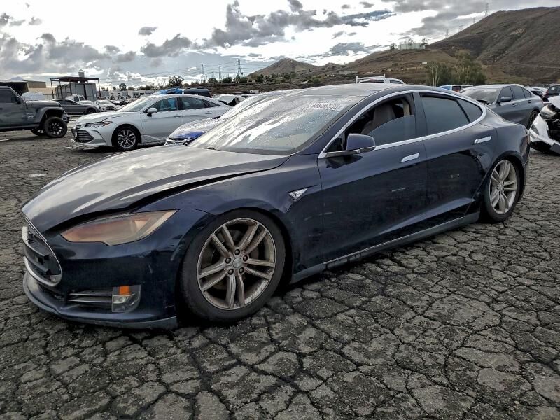 2013 TESLA Model S