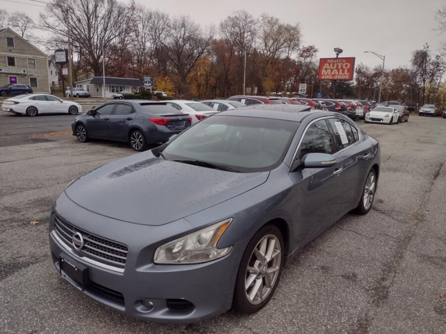 Nissan Maxima