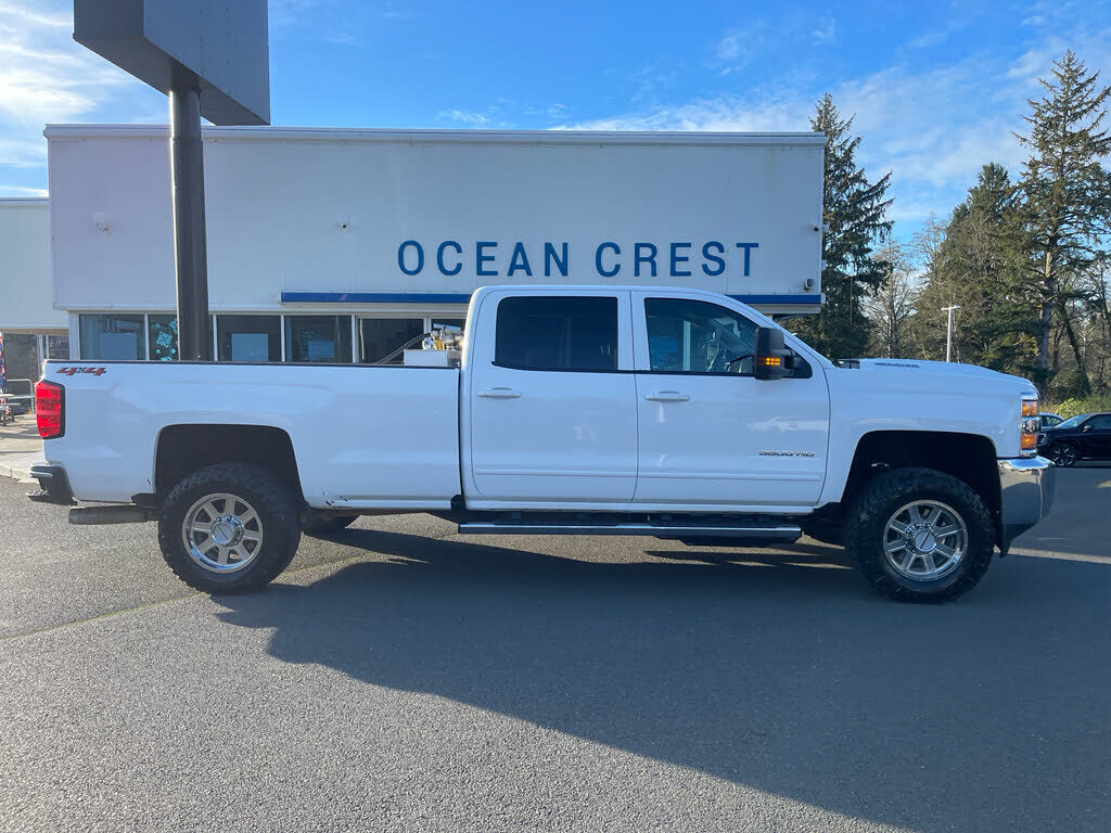 2018 CHEVROLET Silverado