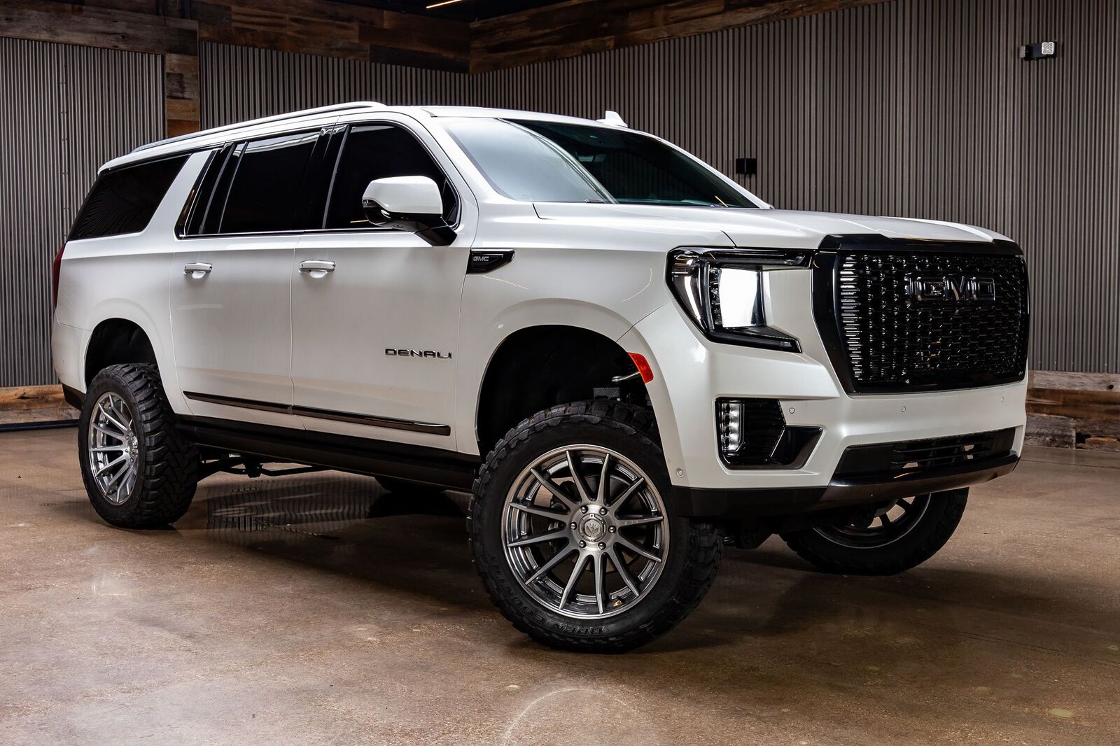 2023 GMC Yukon XL