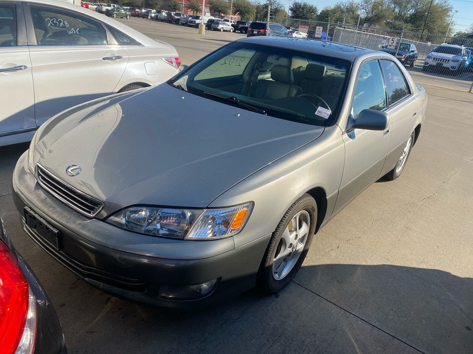 Lexus ES
