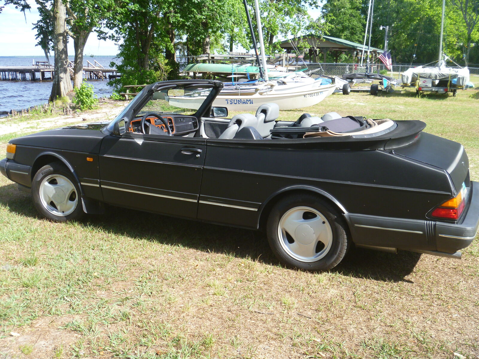 Saab 900