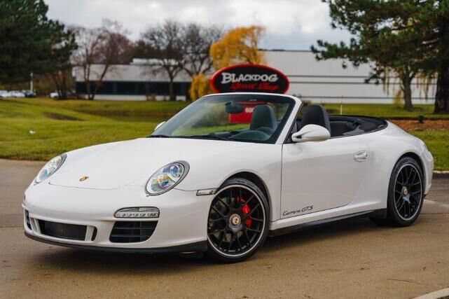 2011 PORSCHE 911