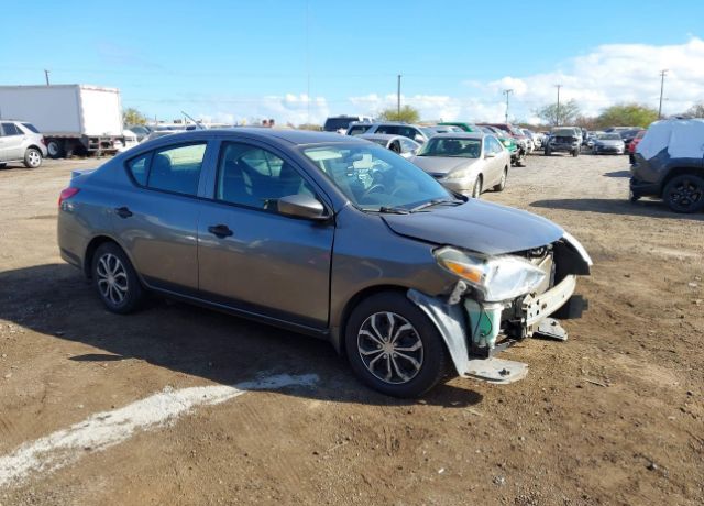 2016 NISSAN Versa