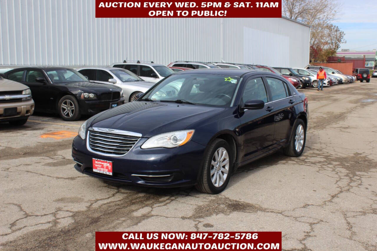 2013 CHRYSLER 200