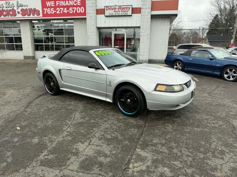 2003 FORD Mustang