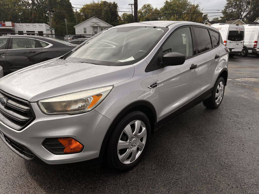2017 FORD Escape