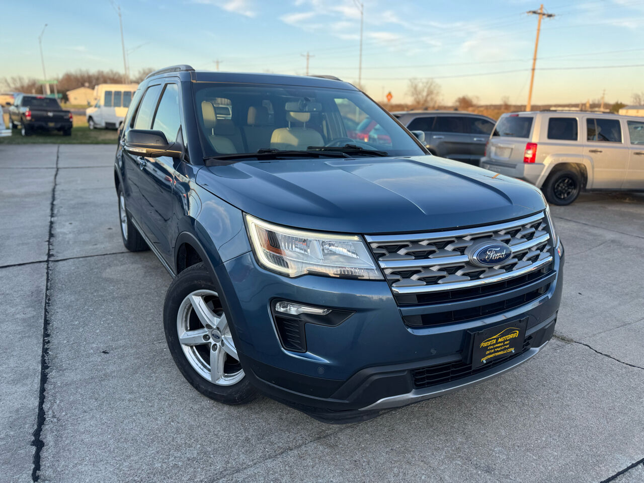 2018 FORD Explorer