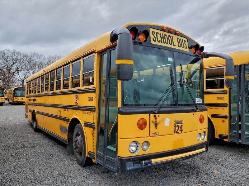 2012 THOMAS BUILT HDX