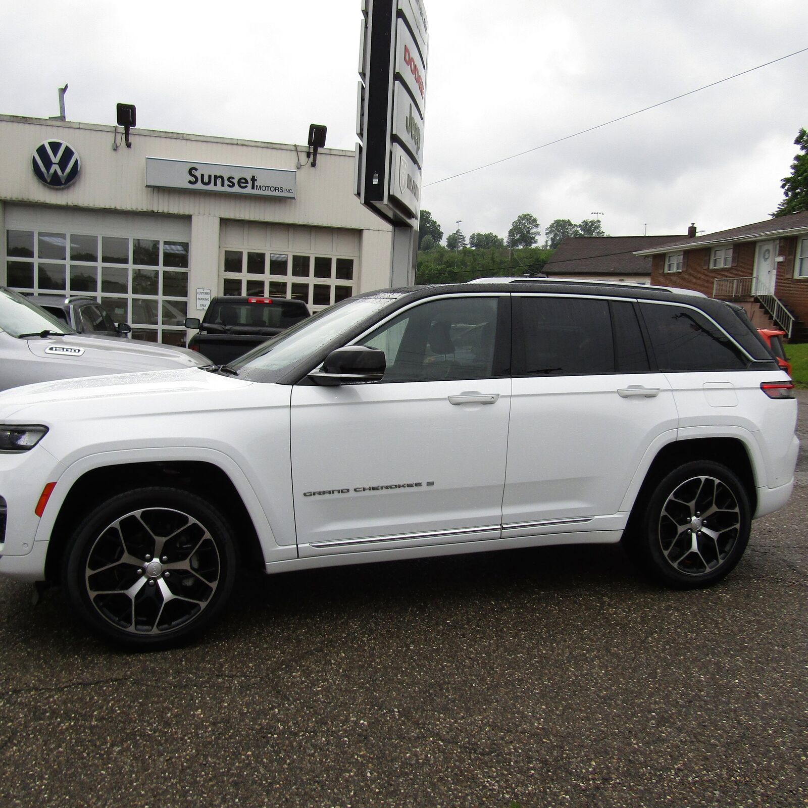 2022 JEEP Grand Cherokee