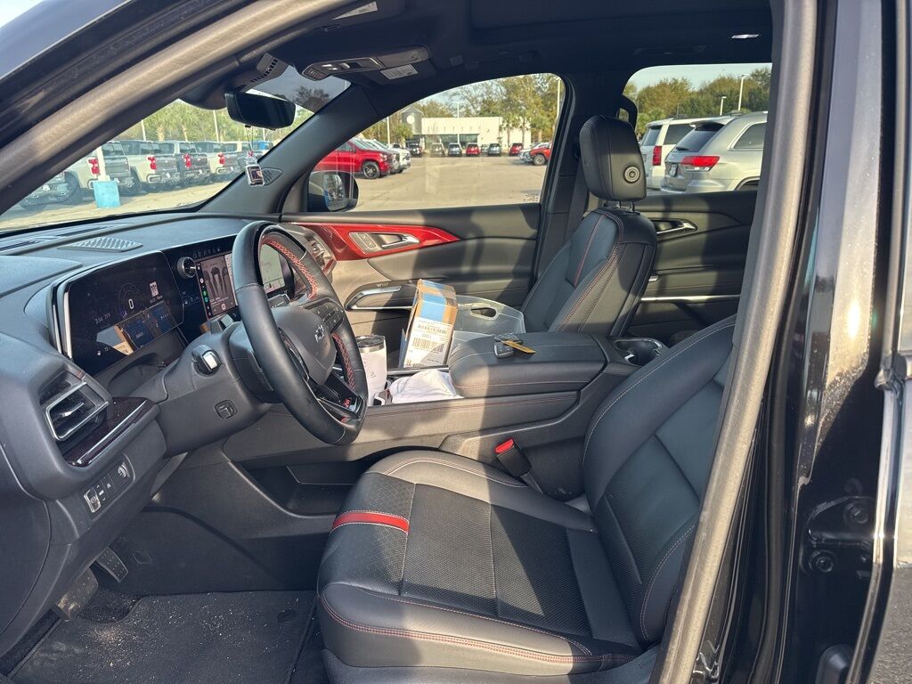 2024 CHEVROLET Traverse