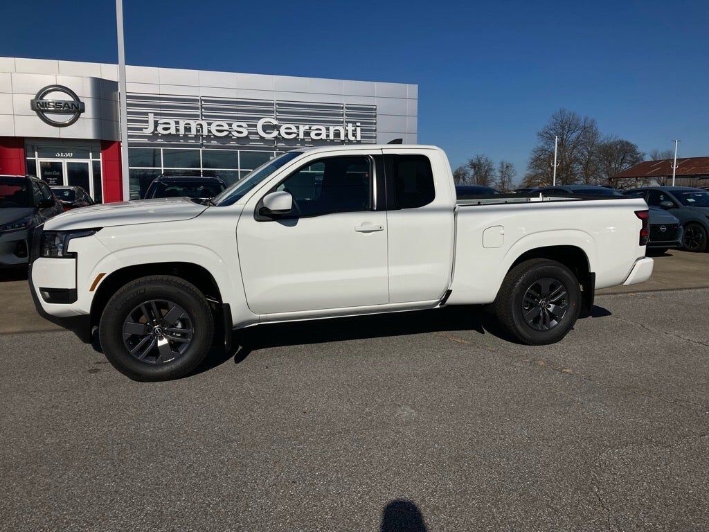 2025 NISSAN Frontier