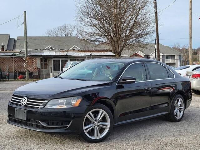 2014 VOLKSWAGEN Passat