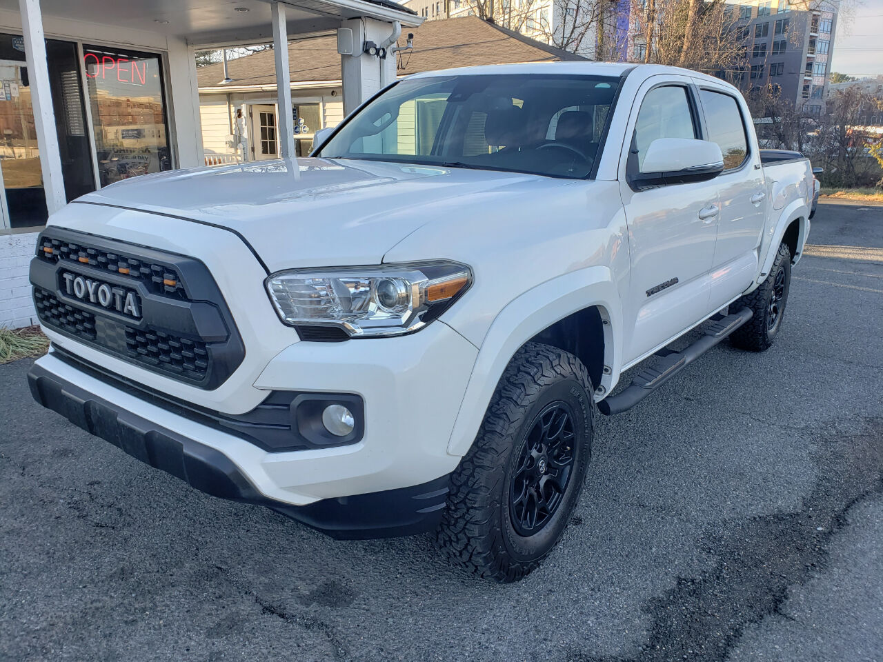 2022 TOYOTA Tacoma