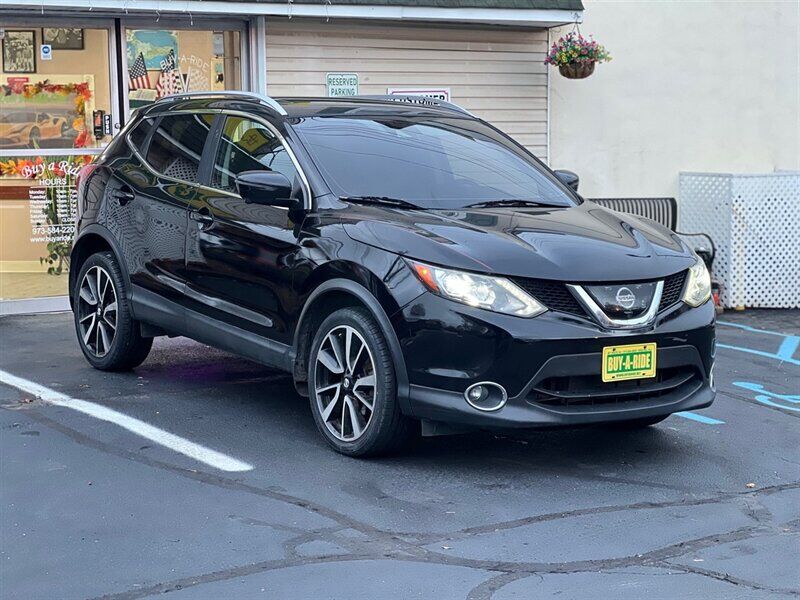 2017 NISSAN Rogue