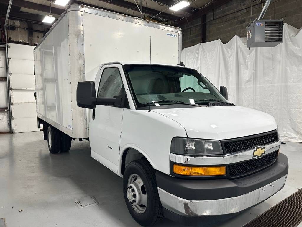 2022 CHEVROLET Express