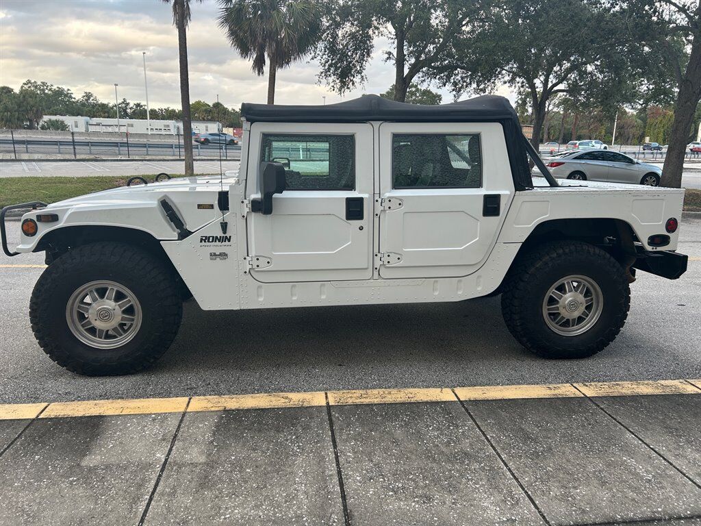 HUMMER H1