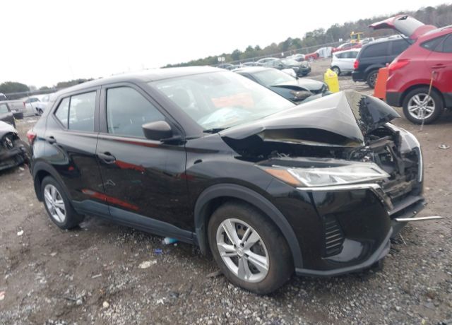 2022 NISSAN Kicks