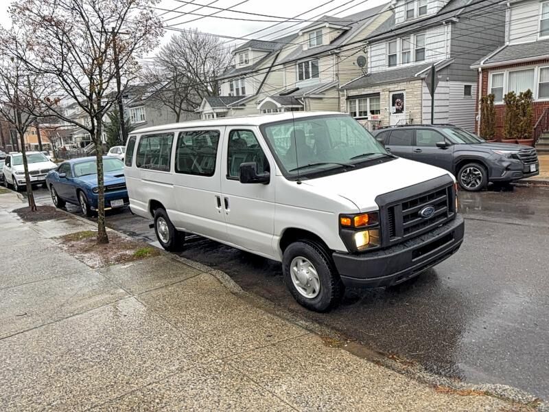 Ford E-350