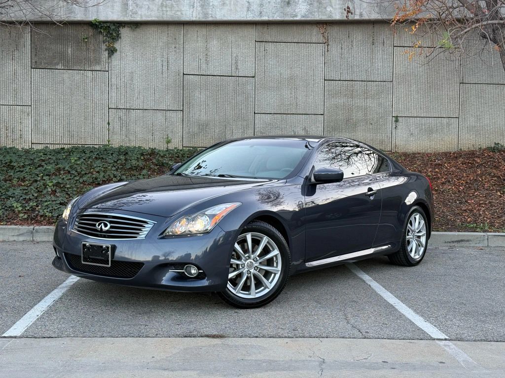 2011 INFINITI G37