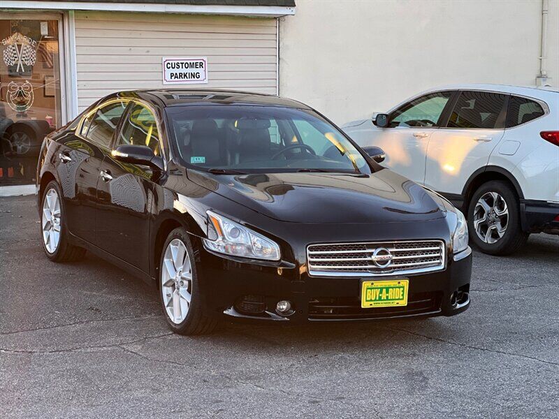2009 NISSAN Maxima