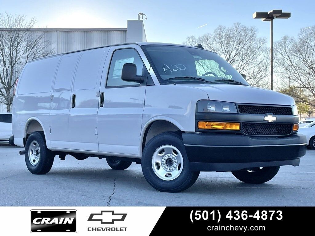 2025 CHEVROLET Express
