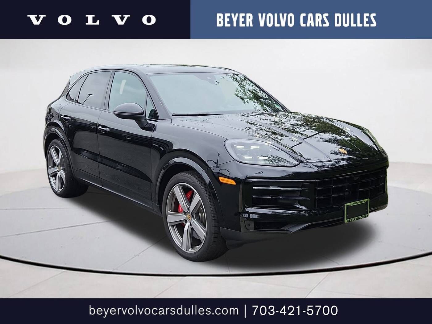 2024 PORSCHE Cayenne