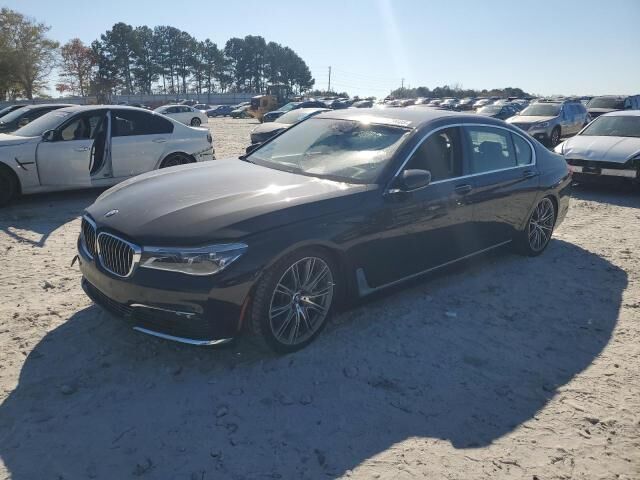 BMW 750i