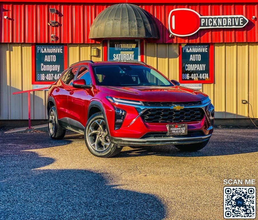 2025 CHEVROLET Trax