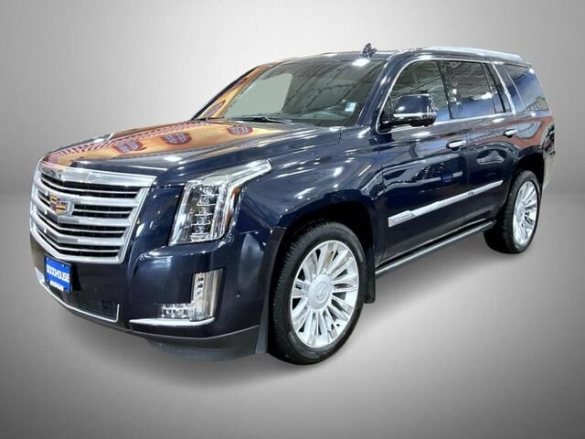 2017 CADILLAC Escalade
