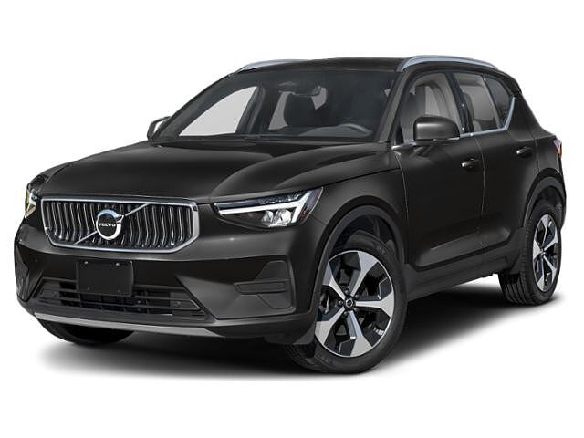 2025 VOLVO XC40