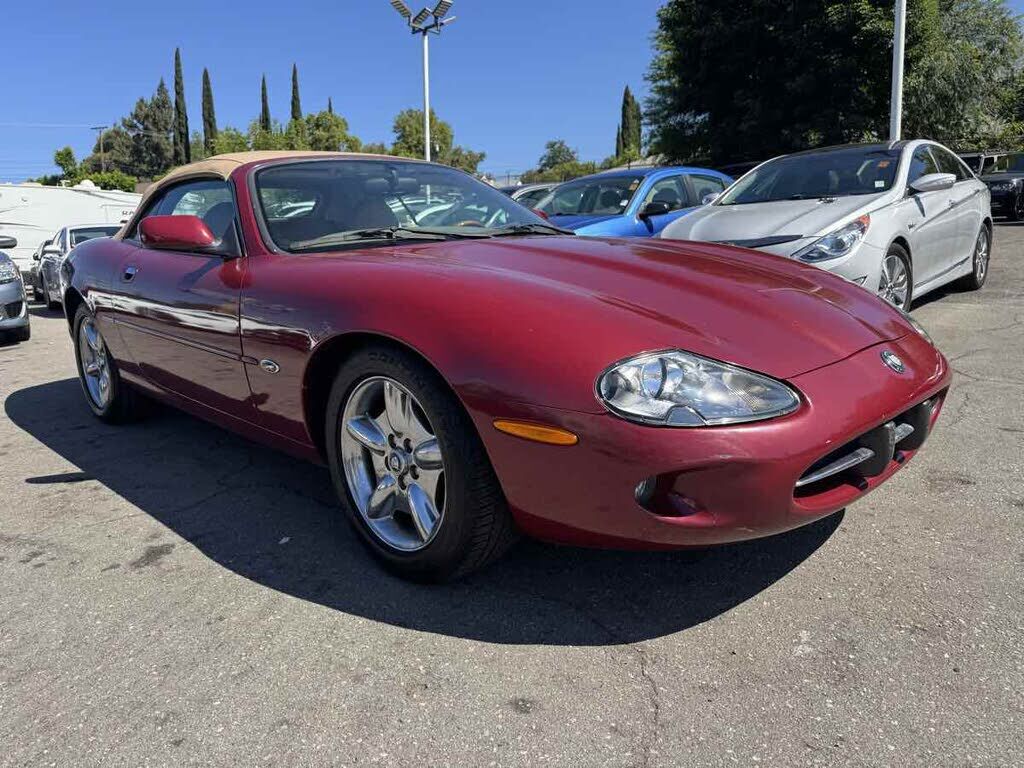 Jaguar XK8