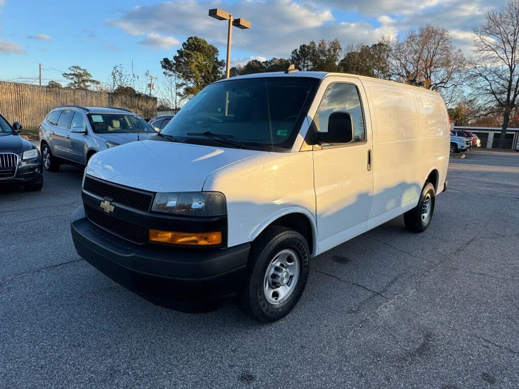 2021 CHEVROLET Express