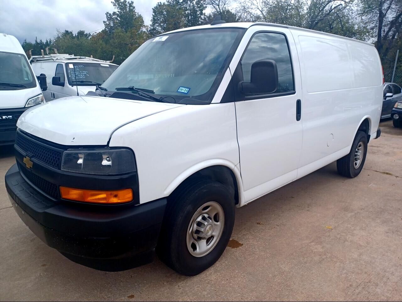 2022 CHEVROLET Express