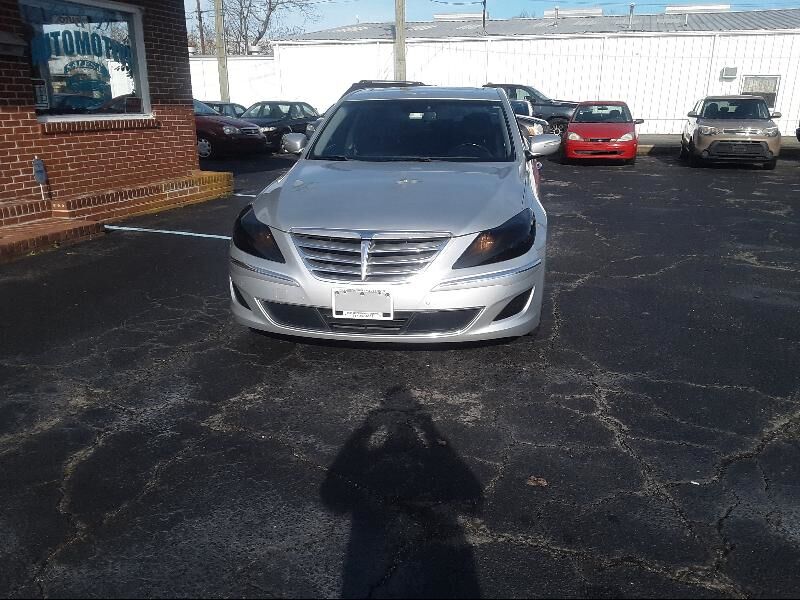 2013 HYUNDAI Genesis