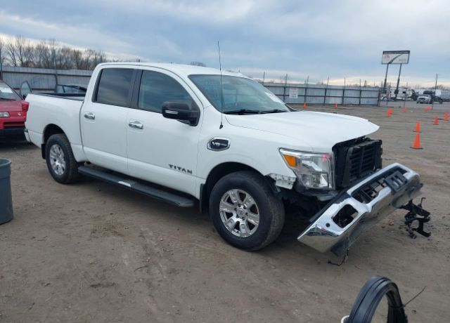 2017 NISSAN Titan