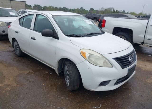 2013 NISSAN Versa