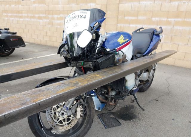 Honda VFR800A (INTERCEPTOR)