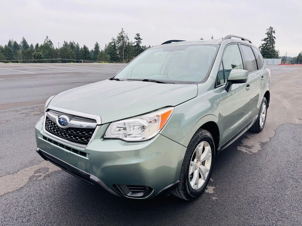 2014 SUBARU Forester
