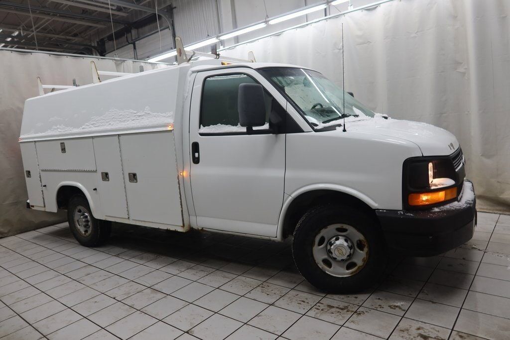 2012 CHEVROLET Express