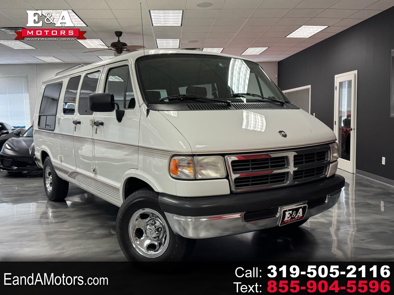 Dodge Ram Van