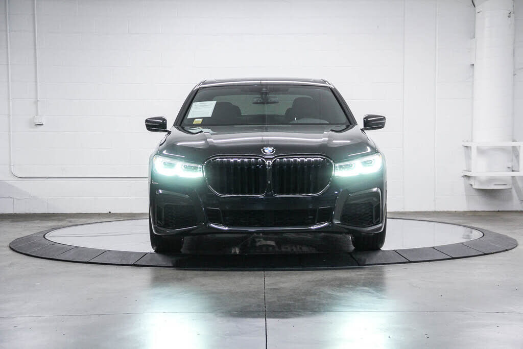 2020 BMW 740i