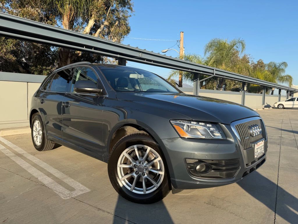 2011 AUDI Q5