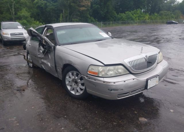 Lincoln Town Car