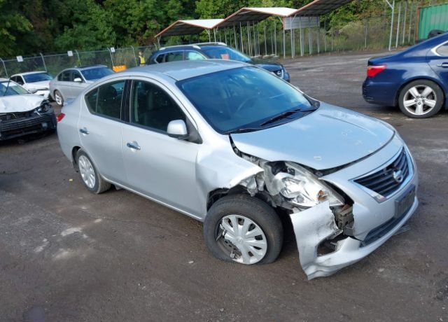 Nissan Versa