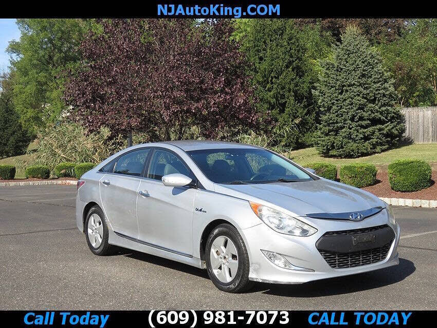 2011 HYUNDAI Sonata
