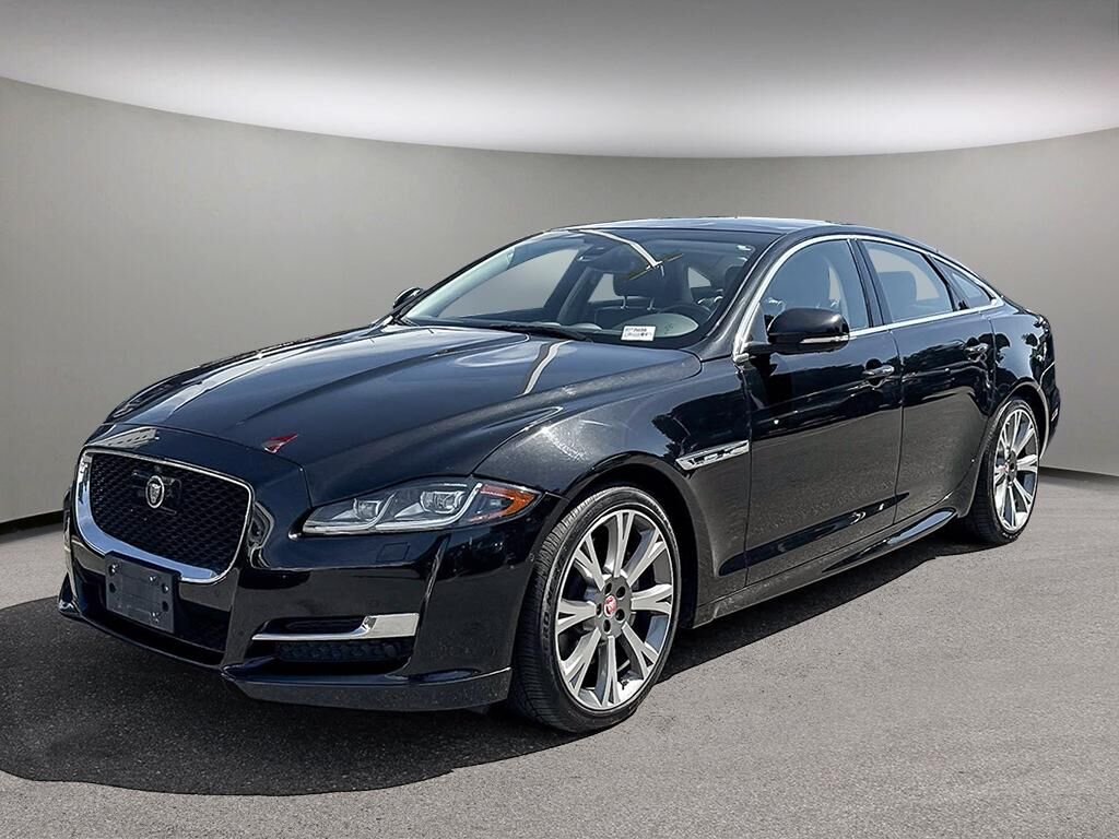 Jaguar XJ