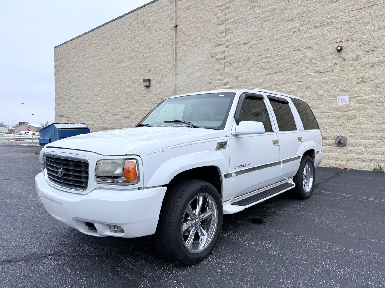 1999 CADILLAC Escalade
