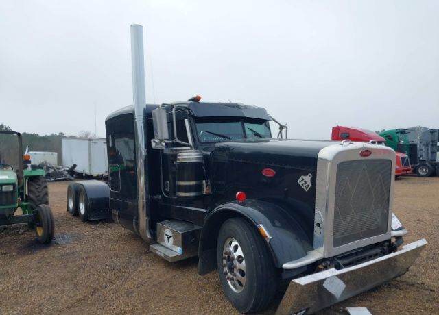 2013 PETERBILT 389