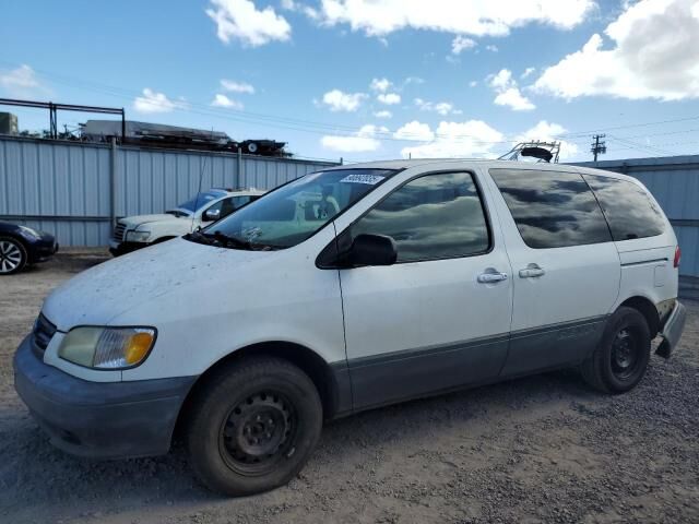 2001 TOYOTA Sienna
